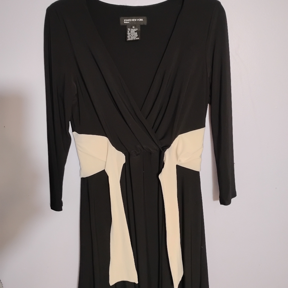Jones New York Black and Cream Long Sleeve Dress with Tie Front - Picture 4 of 8